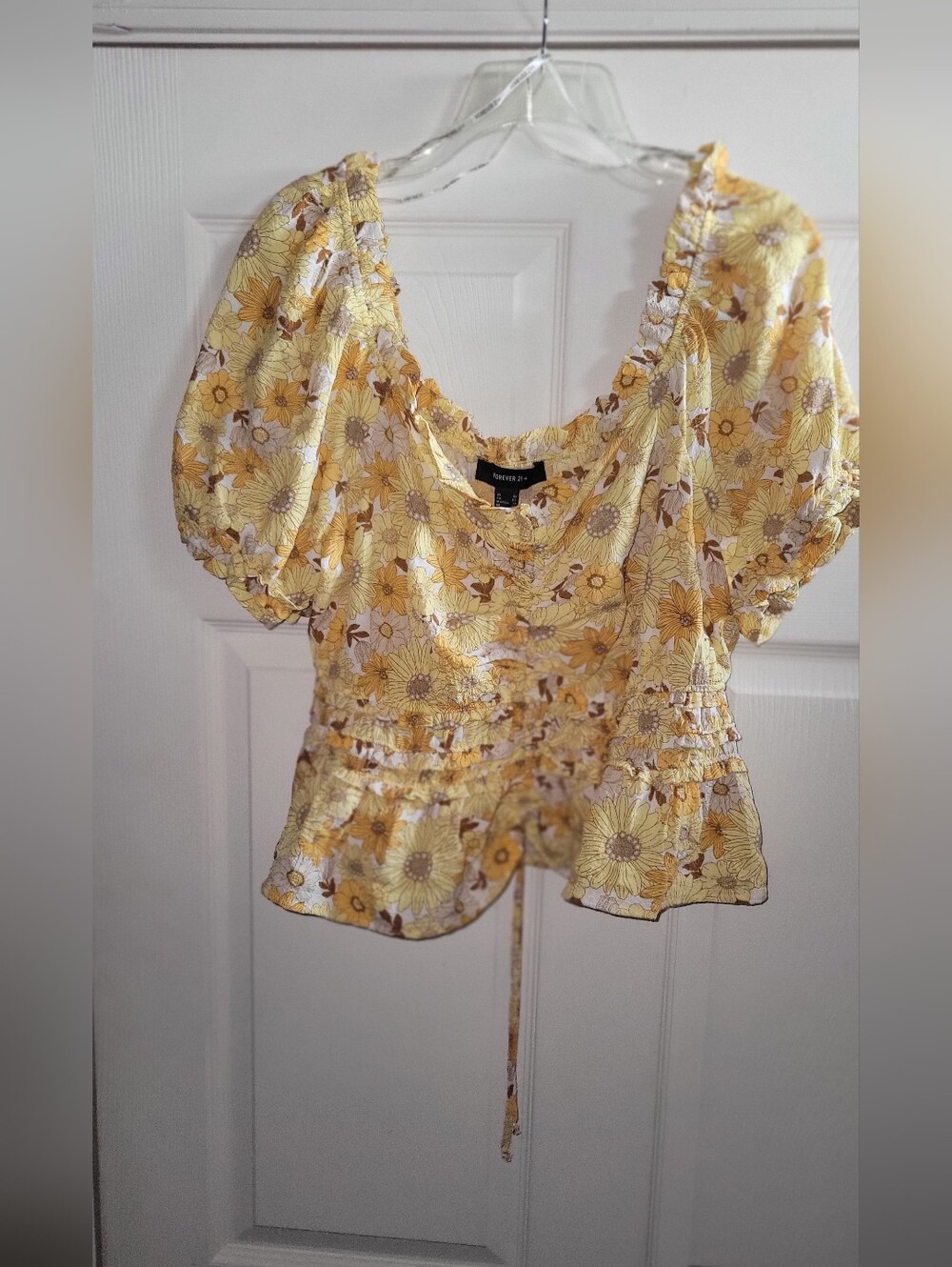 Forever 21 Yellow Floral Puff-Sleeve Peplum Top